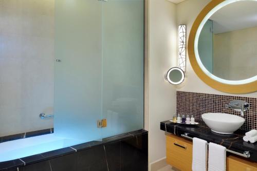Hotel Diplomatic Quarter - Marriott Executive 5*