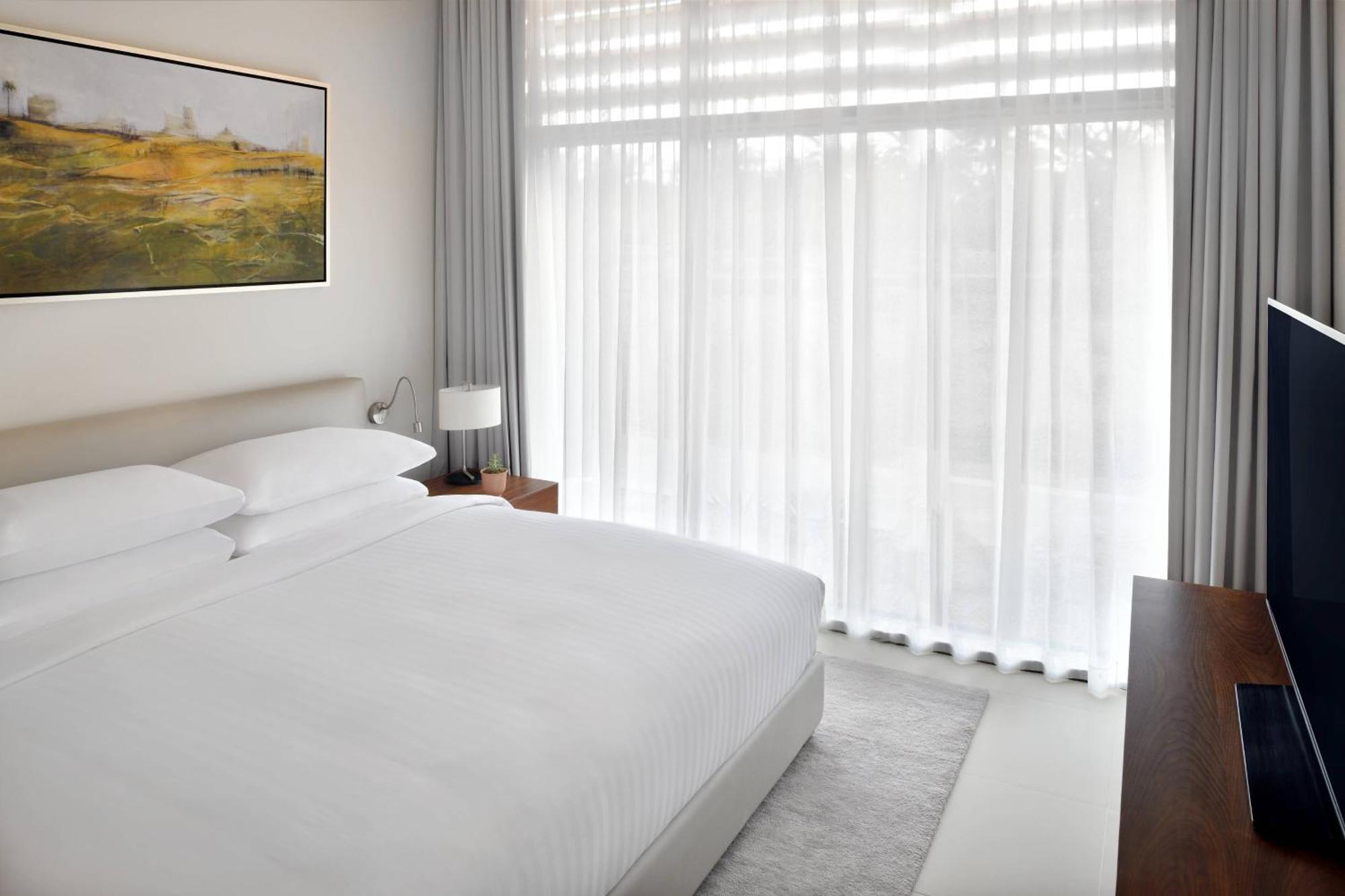 Hotel Diplomatic Quarter - Marriott Executive 5*